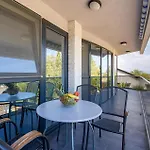 Lovely Apartment In Vrh With Wifi