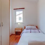 Lovely Apartment In Porozina With Kitchen