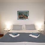 Apartment Hela - Lov512 By Interhome