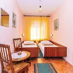 Amazing Home In Bakarac With Wifi