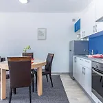 1 Bedroom Nice Apartment In Crikvenica