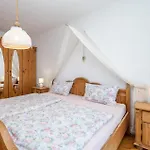 Amazing Apartment In Novi Vinodolski With Wifi