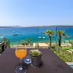 Apartments Del Mar 3