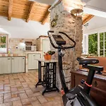 Amazing Home In Moscenice With Wifi