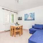 Amazing Apartment In Barbat Na Rabu