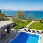Pet Friendly Home In Zidarici With House Sea View