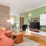 2 Bedroom Nice Apartment In Rab