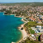 2 Bedroom Awesome Apartment In Zidarici