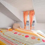 2 Bedroom Cozy Apartment In Barbat Na Rabu