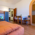 1 Bedroom Lovely Apartment In Barbat Na Rabu