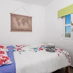 Cozy Home In Sveti Jakov With Kitchen