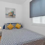2 Bedroom Lovely Apartment In Dramalj