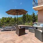 Amazing Apartment In Jadranovo