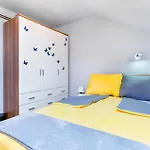 Gorgeous Apartment In Bakar With House Sea View