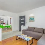 Gorgeous Home In Njivice