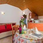 1 Bedroom Beautiful Apartment In Brsec