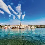 Lovely Home In Malinska With Wifi