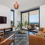 Stunning Home In Palit With House Sea View