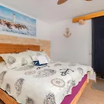 Awesome Home In Novi Vinodolski With Wifi