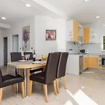 6 Bedroom Amazing Home In Icici