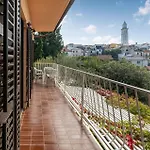 2 Bedroom Beautiful Apartment In Novi Vinodolski