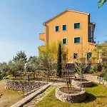 Beach Front Apartment In Moscenicka Draga