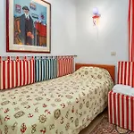 3 Bedroom Cozy Apartment In Moscenicka Draga