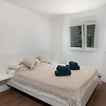 Awesome Home In Drivenik With Jacuzzi