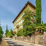 Nice Apartment In Opatija With Kitchen