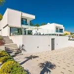 Nice Home In Icici With Swimming Pool