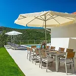 Villa Senza Nome