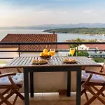 Ferienwohnung Fuer 4 Personen Ca 55 Qm In Njivice, Kvarner Bucht Krk