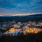 Villa Vilani Spa & Pool - Happy Rentals