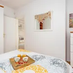 1 Bedroom Cozy Apartment In Icici