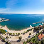 Cozy Home In Icici With Harbor View
