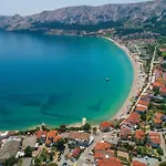1 Bedroom Cozy Apartment In Baska
