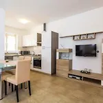 Cozy One Bedroom Apartment With Terrace