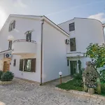 Apartments Punta & Vista In Krk