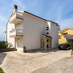 Guest House Lucija