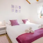 2 Bedroom Amazing Home In Sveti Vid