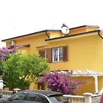 Apartments With A Parking Space Mali Losinj