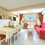Tranquil Getaway Polje Villa With Pool