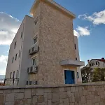 Kamelia C5
