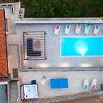 Beautiful Casa Verde In Novi Vinodolski