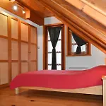 2 Bedroom Stunning Home In Lukovdol