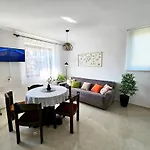 Apartments With A Parking Space Malinska