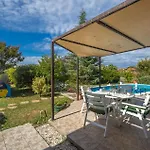 4 Bedroom Lovely Home In Sveti Anton