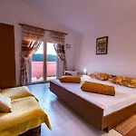 Apartments Davorka - With Sea View