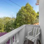 Beautiful Apartment In Mundanije With Kitchen