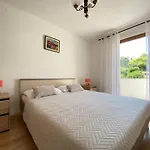 Apartment Almira With Sea View